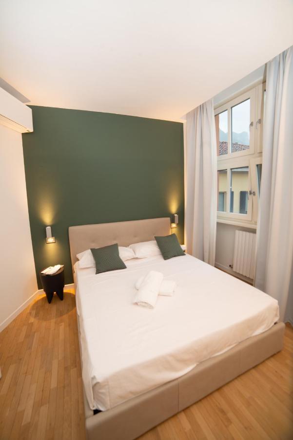 Little Marina Apartment มัลกราเต ภายนอก รูปภาพ