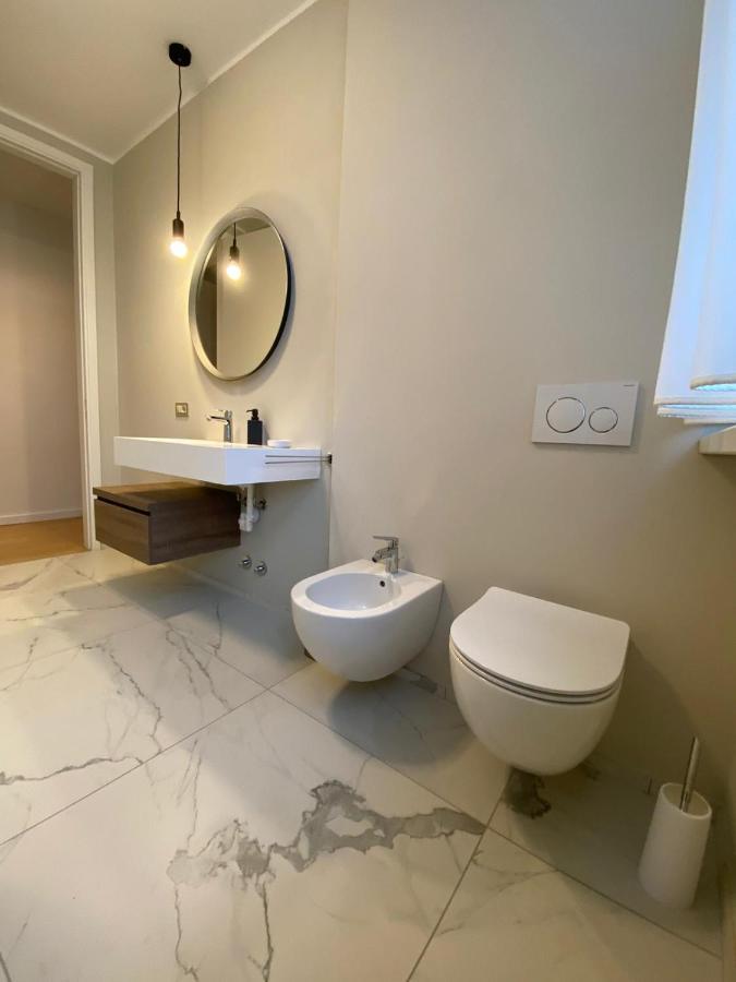 Little Marina Apartment มัลกราเต ภายนอก รูปภาพ