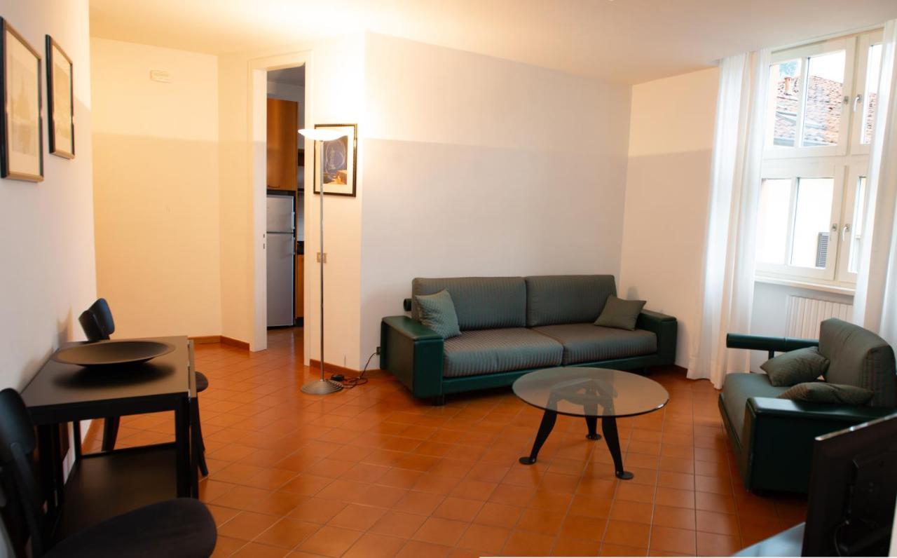 Little Marina Apartment มัลกราเต ภายนอก รูปภาพ