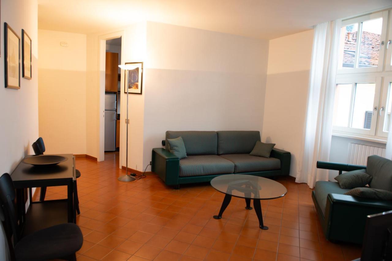 Little Marina Apartment มัลกราเต ภายนอก รูปภาพ